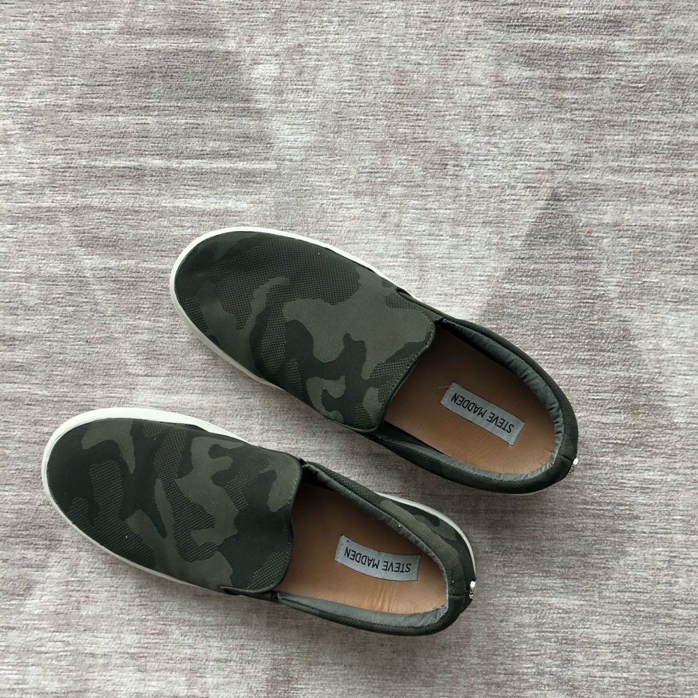 Steve Madden camo slip ons